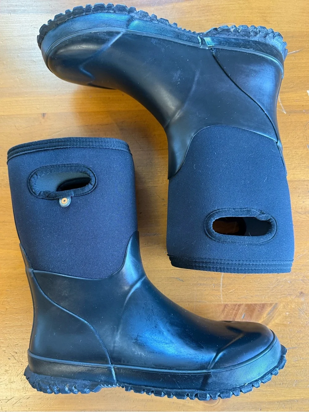 Bogs Grasp Solid Waterproof Winter Boots Black Youth 6 Women’s 8 Waterproof Snow